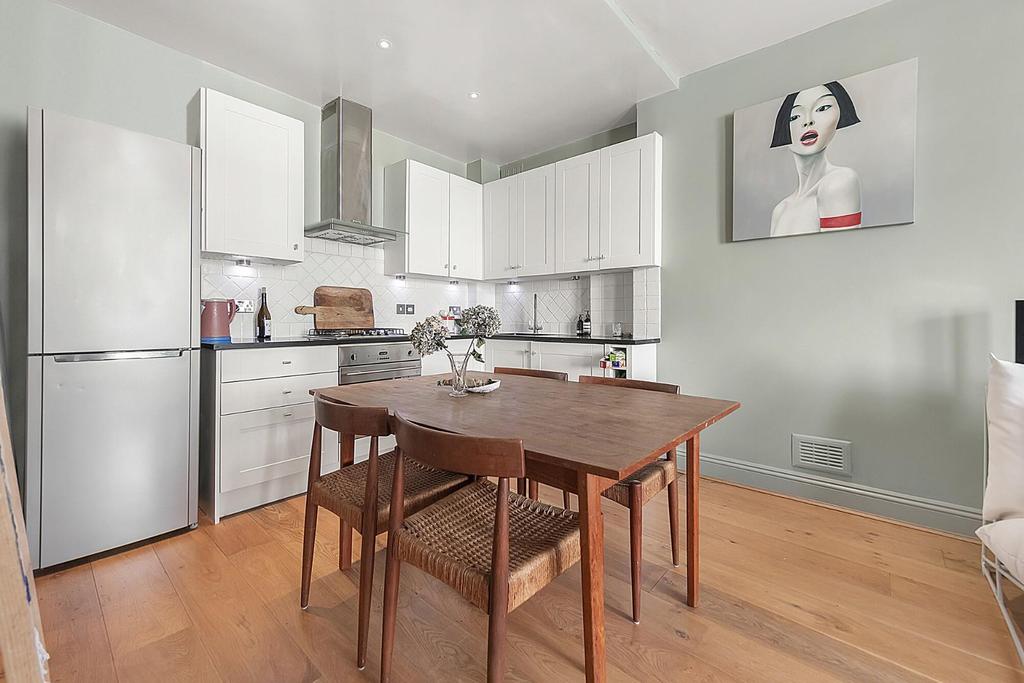 Kitchen (2).jpg