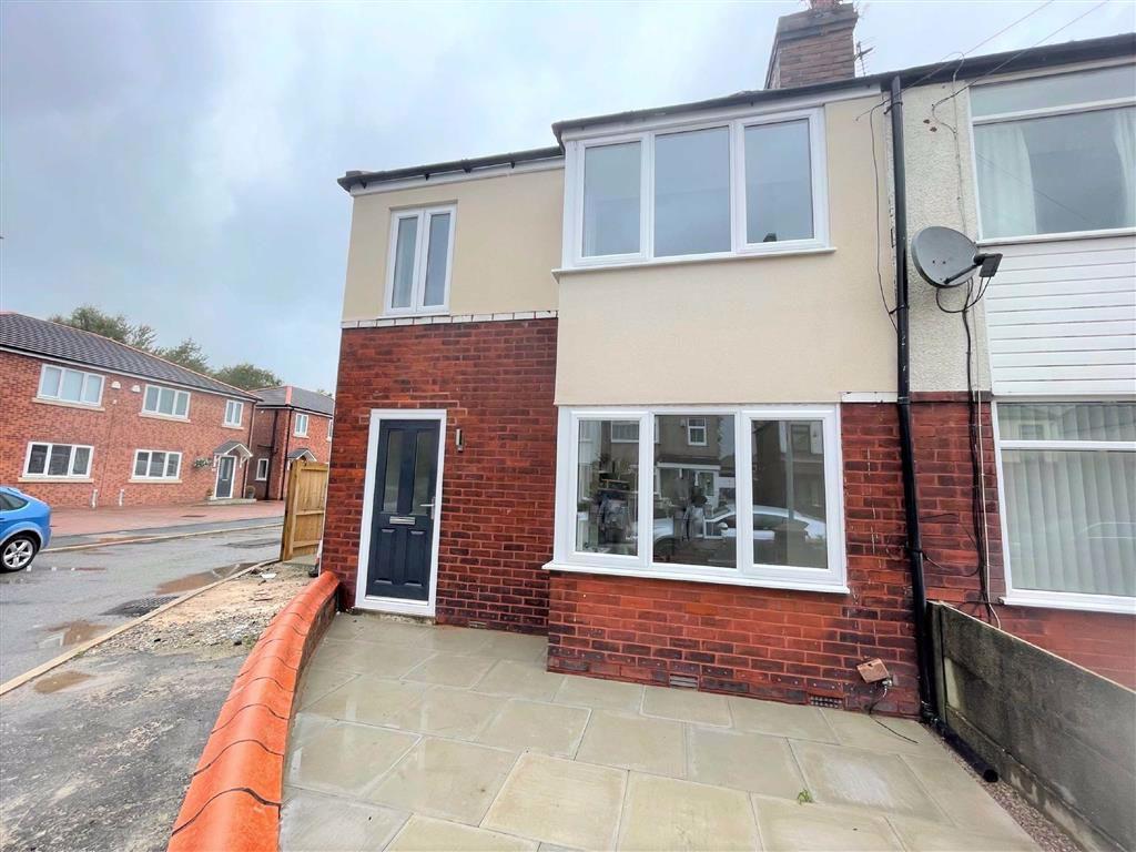 Hilda Street, Leigh 3 bed semidetached house £150,000