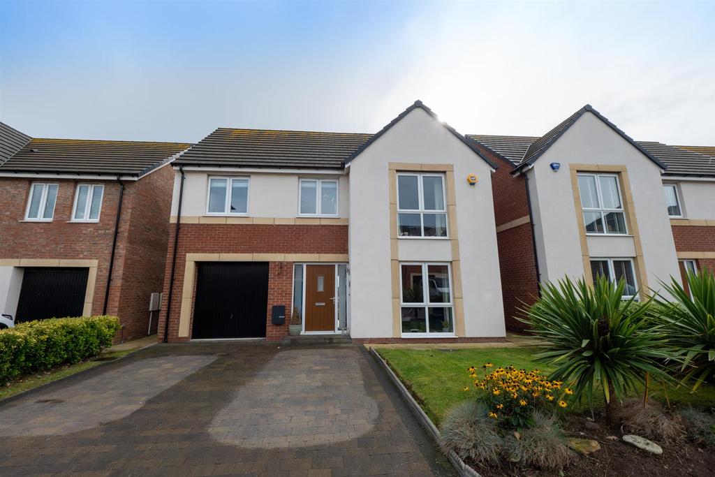 Range View, Whitburn, Sunderland 4 bed detached house £485,000