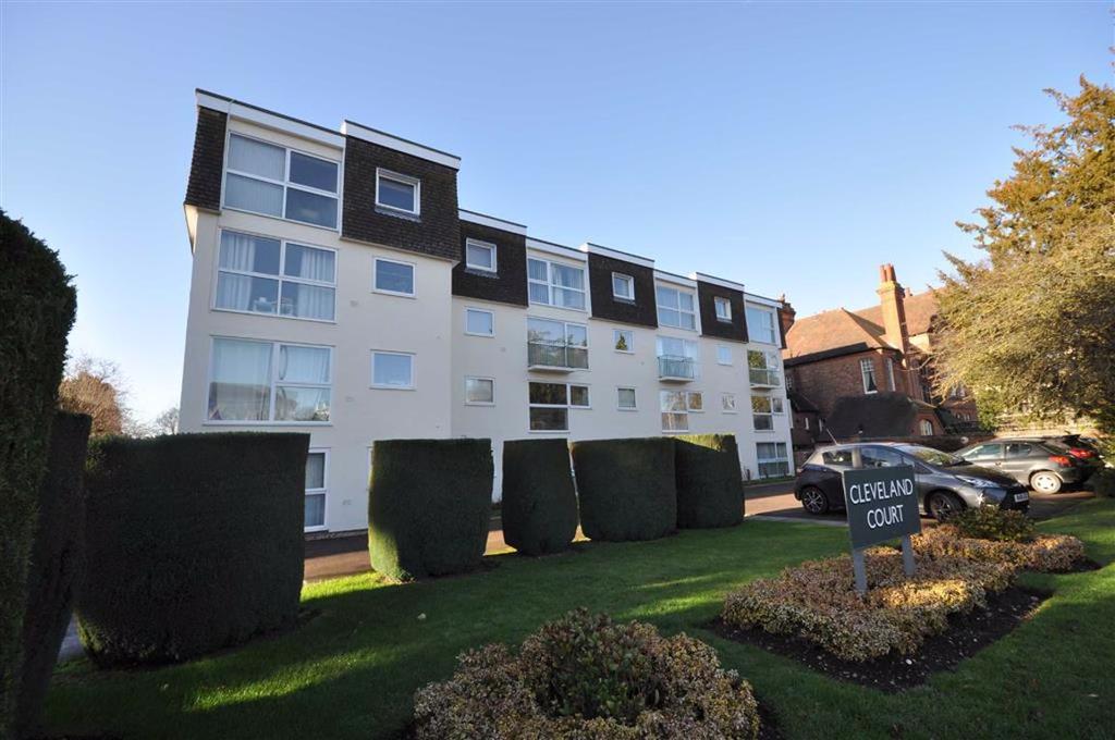 Kenilworth Road, Leamington Spa 2 bed duplex £925 pcm (£213 pw)