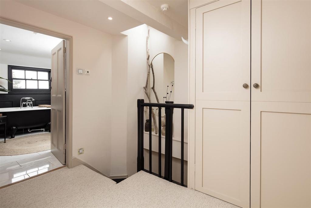 17 Vyvyan Terrace-11.jpg