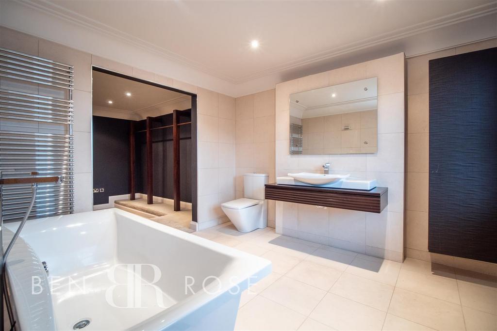 Master Bedroom Ensuite