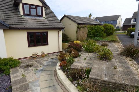21 Heywood Close, Hartland, Bideford, EX39 6HS