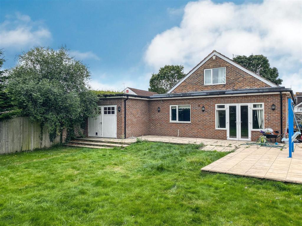 Lealand Road, Drayton 3 bed detached bungalow £600,000