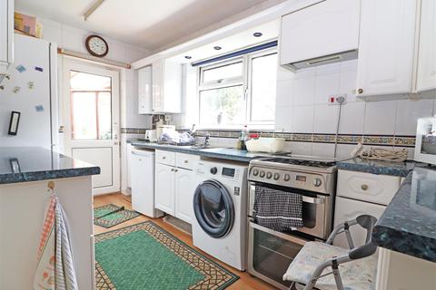 24 Batts Hill, Reigate, RH2 0LT