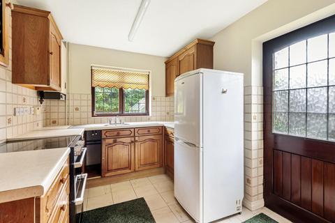 1 Fox Dene, Godalming, GU7 1YG