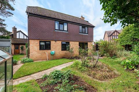 1 Fox Dene, Godalming, GU7 1YG