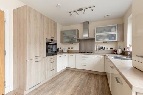 17 Stevedore Place, Edinburgh, EH6 7BF