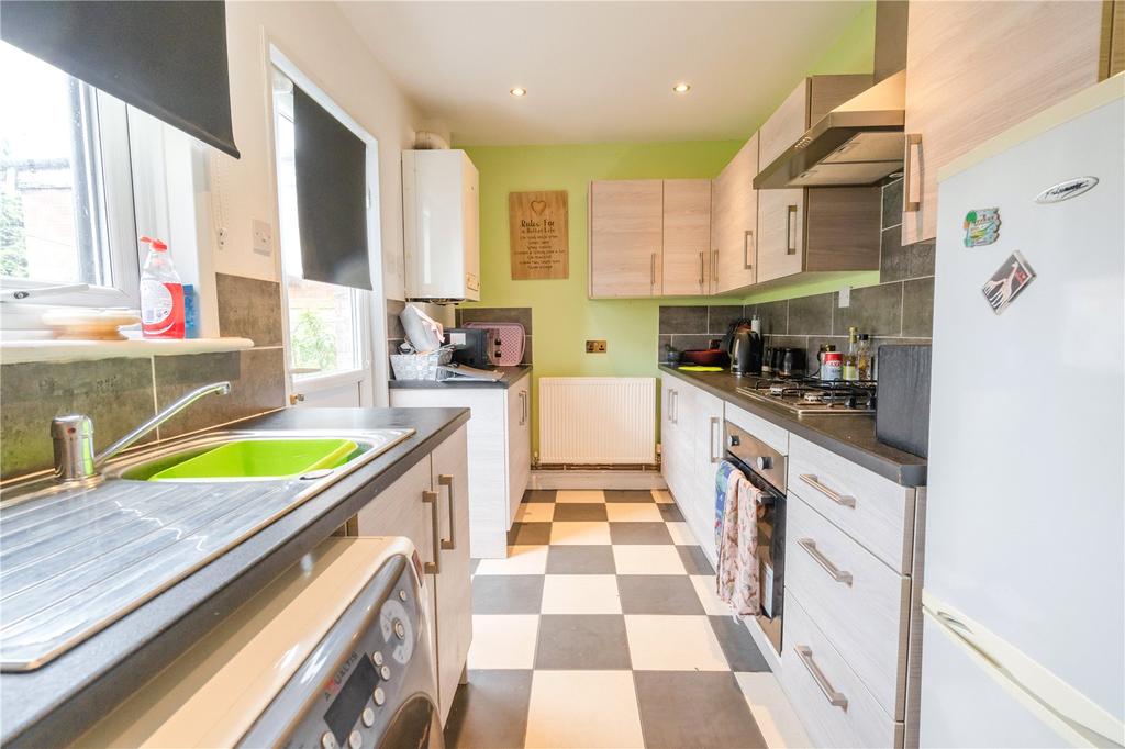 Fairview Avenue, Cleethorpes, DN35 2 bed terraced house £100,000