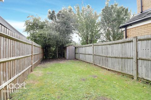 11 Barry Square, Bracknell, RG12 7FF