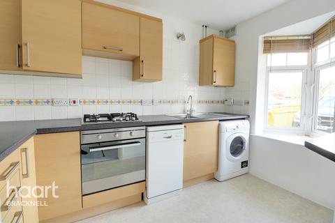 11 Barry Square, Bracknell, RG12 7FF