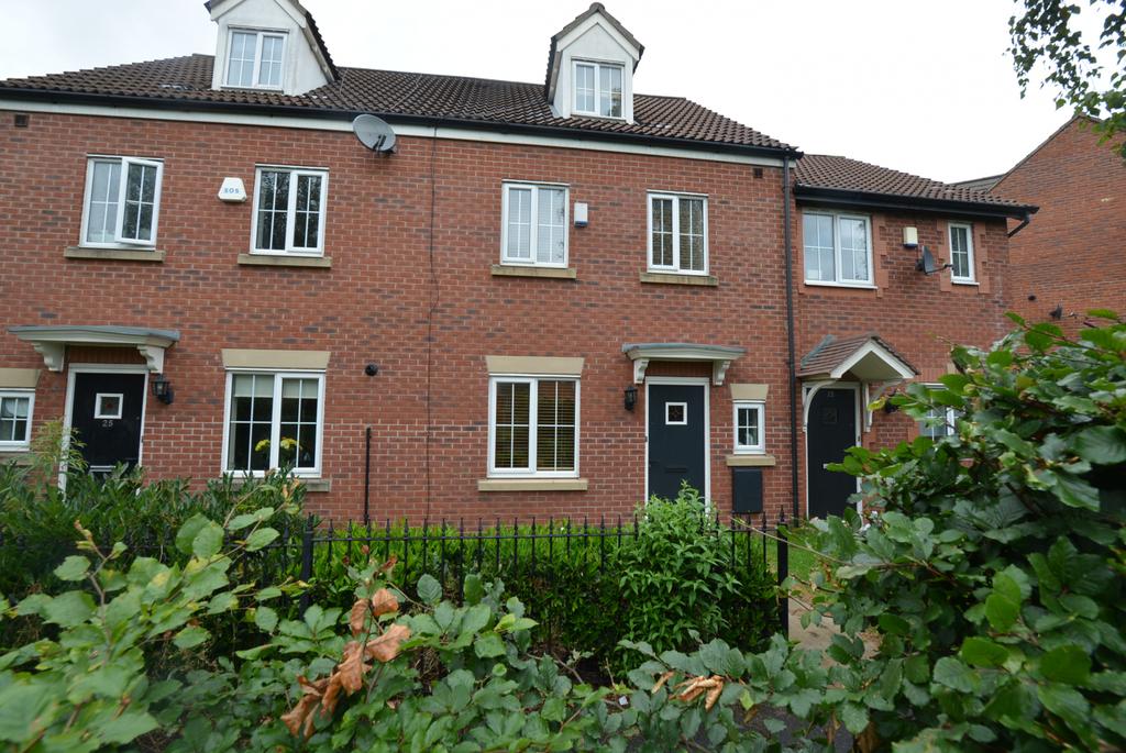 Marland Way Stretford M32 4 bed townhouse £305,000