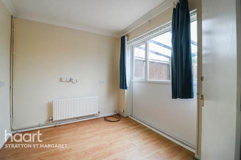 49 Barrington Close, Swindon, SN3 6HF