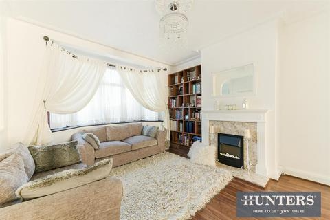 19 Catherine Gardens, Hounslow, TW3 2PP