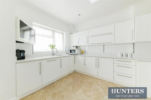 19 Catherine Gardens, Hounslow, TW3 2PP