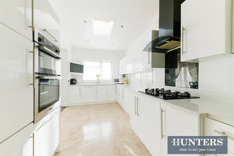 19 Catherine Gardens, Hounslow, TW3 2PP