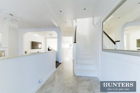 19 Catherine Gardens, Hounslow, TW3 2PP