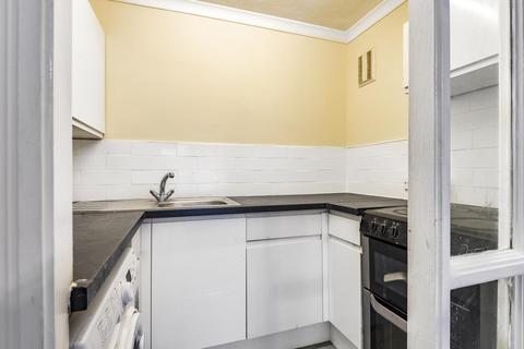 56 Cedar Close, London, SE21 8JF