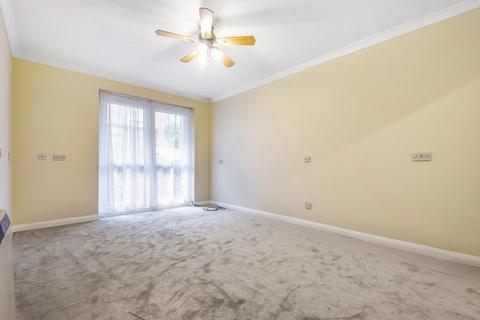 56 Cedar Close, London, SE21 8JF