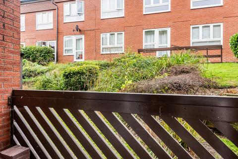 56 Cedar Close, London, SE21 8JF