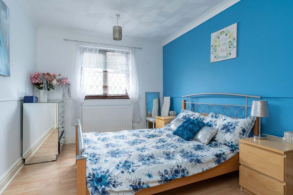 Bedroom 2 (Double)