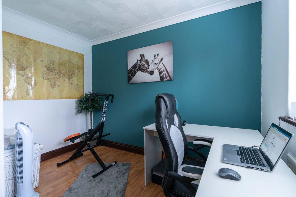 Bedroom 4 (Double)