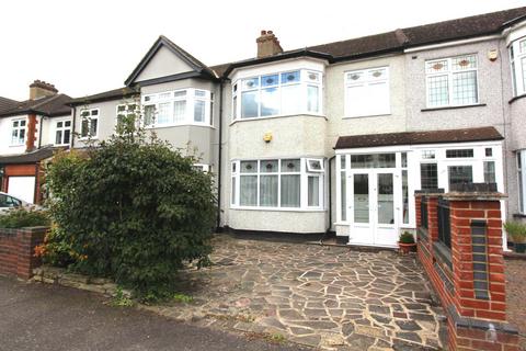 3 bedroom terraced house to rent, Melstock Avenue, RM14