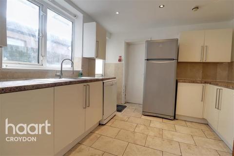 1 bedroom in a house share to rent - Dagnall Park, SE25