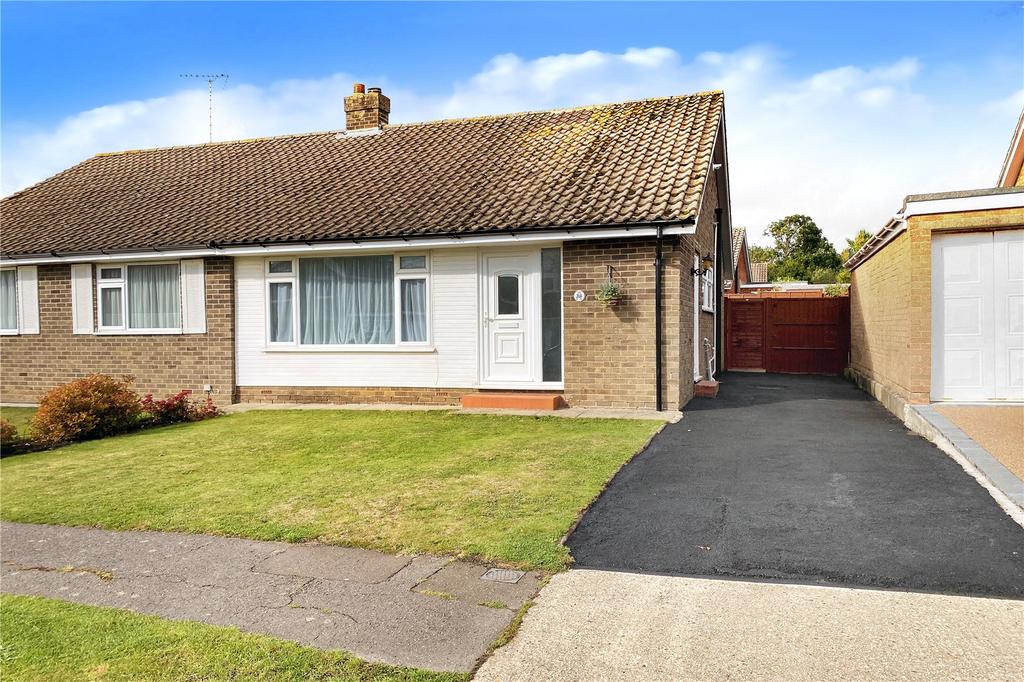 Chantryfield Road, Angmering, West Sussex 2 bed bungalow £335,000
