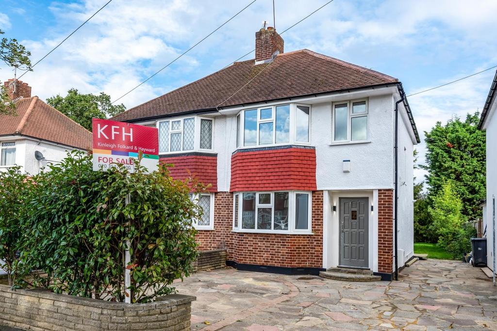 Ancaster Crescent, New Malden 3 bed semidetached house £650,000