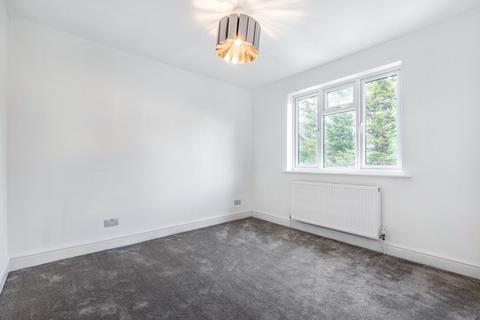 41 Ancaster Crescent, New Malden, KT3 6BD