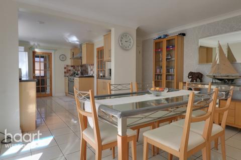 15 Brampton Close, Wisbech, PE13 1LU