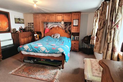 Studio House Front Road, St Margarets Hope, Orkney, KW17 2SL
