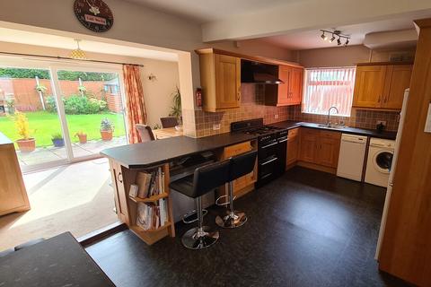 28 Barnsfield Crescent, Totton, Southampton, SO40 8BW