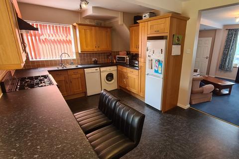 28 Barnsfield Crescent, Totton, Southampton, SO40 8BW