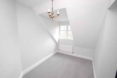 2 bedroom apartment to rent - The Spires, Eastfield Road, CM14