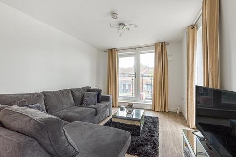 1 bedroom apartment to rent, Woking,  Surrey,  GU22