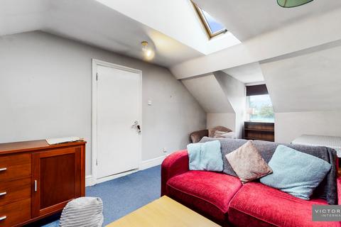 Camden Road, Islington, London, N7