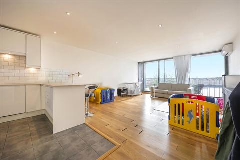 undefined, Selsdon Way, London