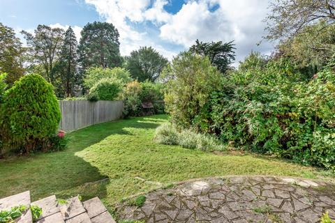 12a Stanley Avenue, Beckenham, BR3 6PX