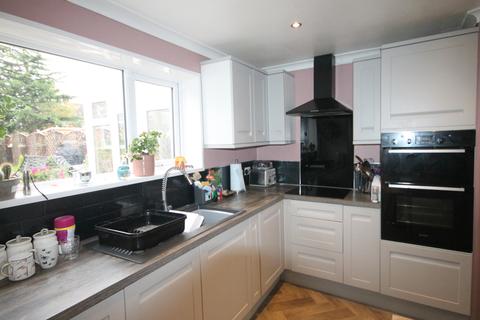 9 Anchor Close, Tamworth, B77 3EL