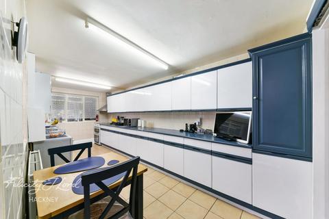 115 Clifden Road, London, E5 0LW