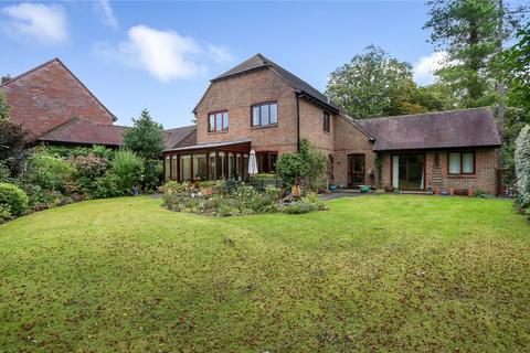 1 Fairfax Close, Winchester, SO22 4LP