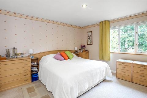 1 Fairfax Close, Winchester, SO22 4LP