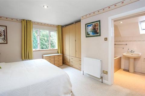 1 Fairfax Close, Winchester, SO22 4LP