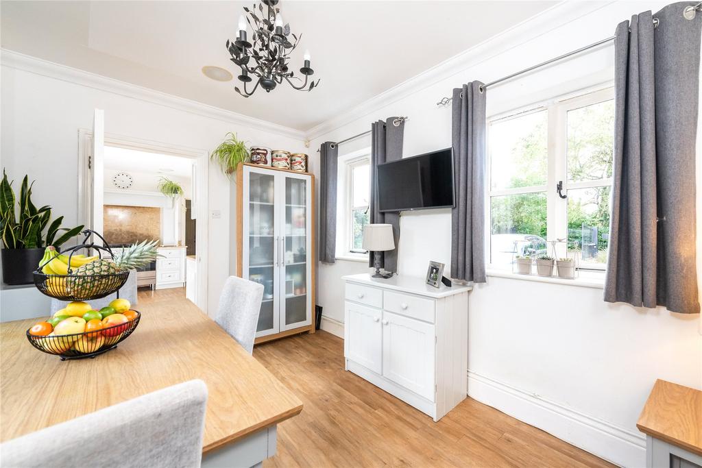 Breakfast Room