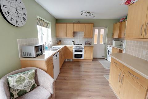 44 The Spinney, Grange Park, Northampton, NN4 5BT