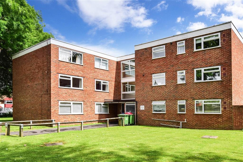 Nightingale Road, Carshalton, Surrey 2 bed flat £230,000