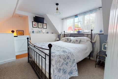Chance Cottage Dover Road, Guston, Dover, CT15 5EW