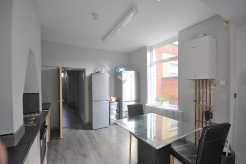 4 bedroom house share to rent - Nelson Street, Broughton Salford, M7